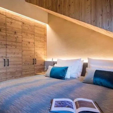 5br Elegant Gestaltete Mit Sauna Apartment Sankt Anton am Arlberg